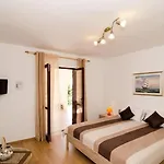 شقة Barbara - Comfort With Terrace And Sea View Br 1 مْليني