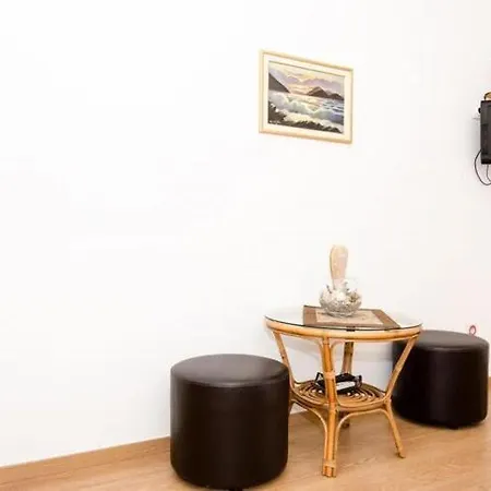 Barbara - Comfort With Terrace And Sea View 3 Adults Apartment Mlini