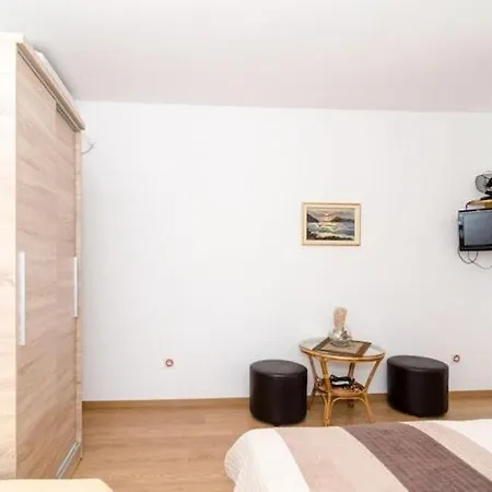 Barbara - Comfort With Terrace And Sea View 3 Adults * Mlini