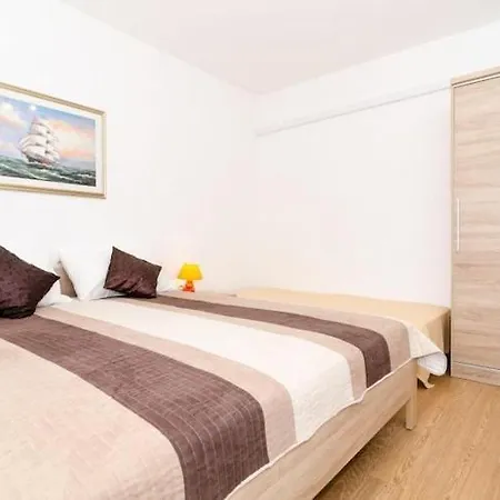 Barbara - Comfort With Terrace And Sea View Br 1