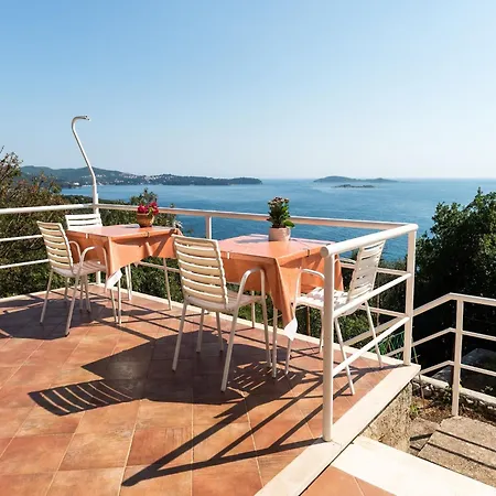 Barbara - Comfort With Terrace And Sea View 3 Adults * Mlini