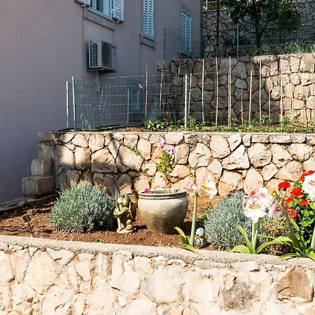 Barbara - Comfort With Terrace And Sea View 3 Adults * Mlini