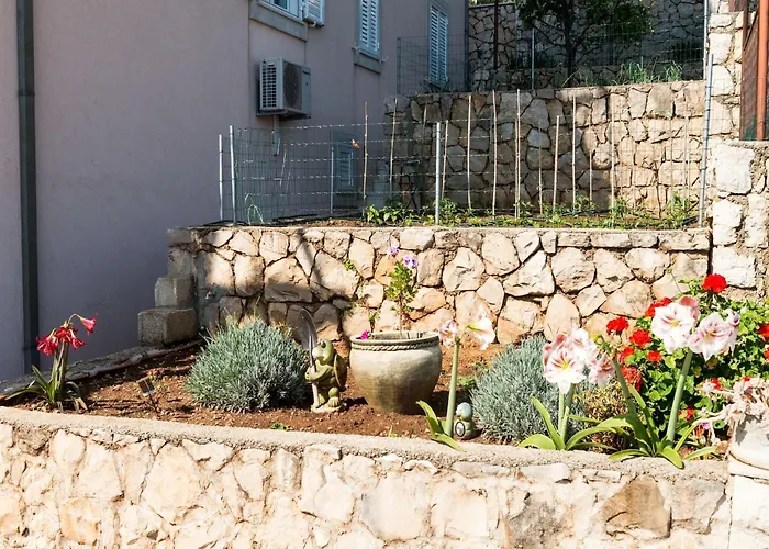 Barbara - Comfort With Terrace And Sea View Br 1 * Mlini